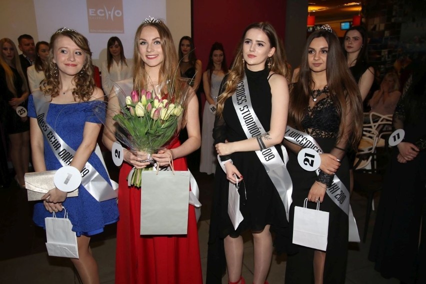 Miss i Mister Studniówki 2019 - Agata Majchrzyk i Paweł Narożnicki (ZAPIS TRANSMISJI, ZDJĘCIA) 