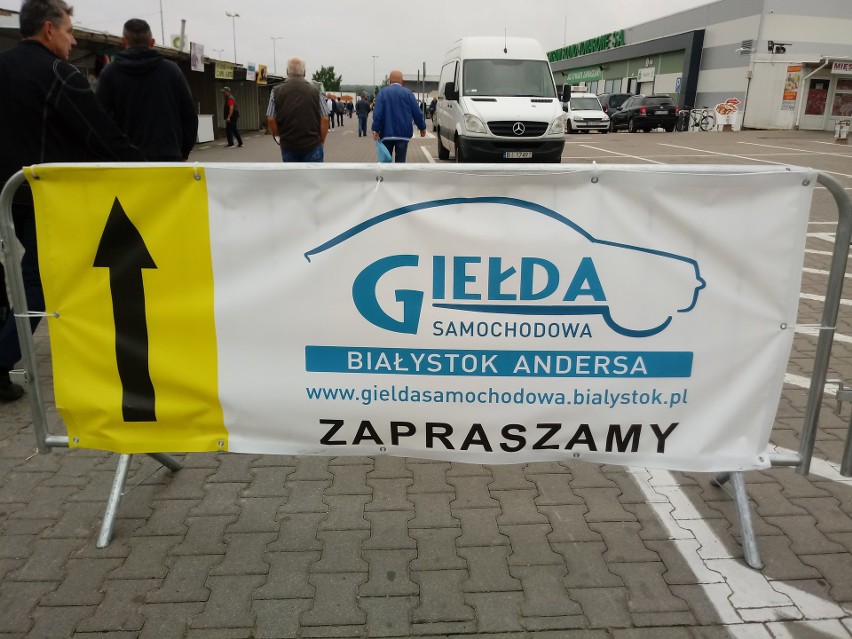 Białostocka giełda samochodowa działa w każdą niedzielę od...