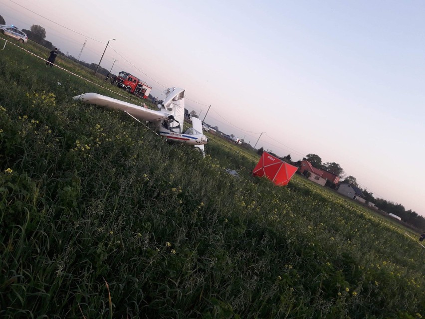 - W wyniku wypadku na miejscu zginął pilot awionetki. Nikt...