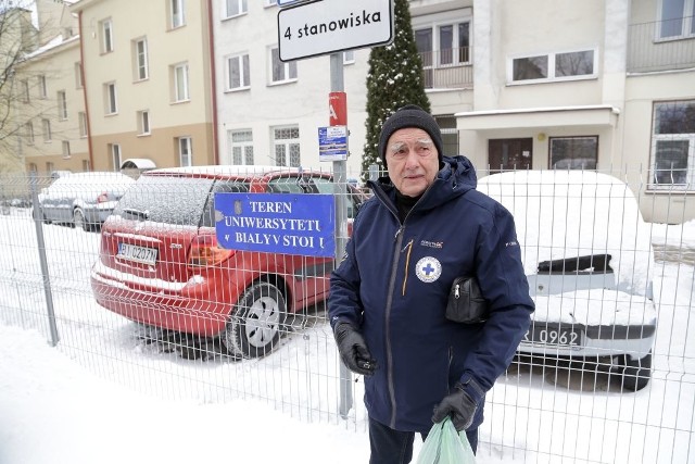 Szukam tu miejsca każdego dnia. A uniwersytet odgrodził sobie kawałek terenu- mówi Andrzej Reucki