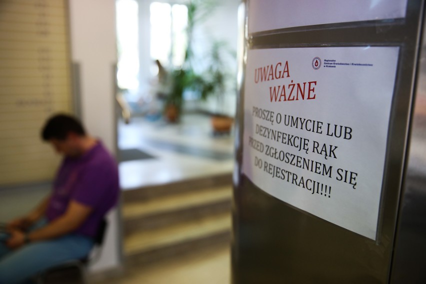 Koronawirus na Śląsku zakaża coraz więcej osób.
