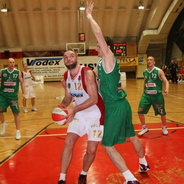 Michał Nikiel (z lewej) będzie sporym wzmocnieniem drużyny Rosasportu Radom.