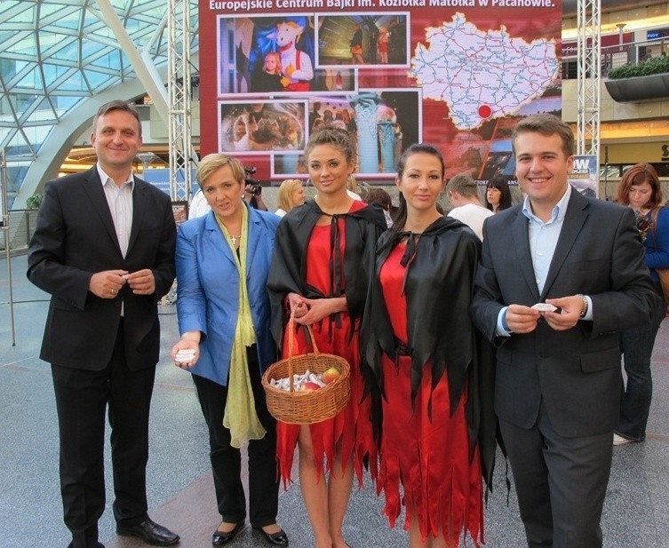 Od lewej: Jacek Kowalczyk dyrektor Departamentu Promocji,...