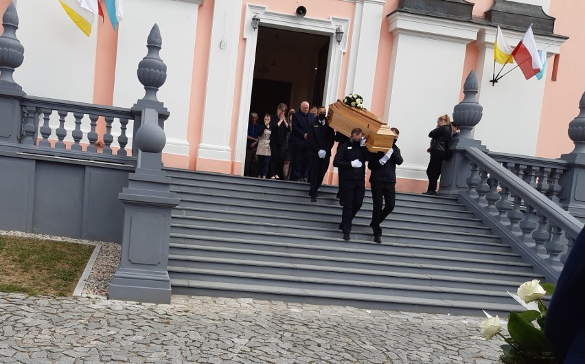 Buda Ruska. W wypadku zginęli dwaj bracia. W środę spoczęli...