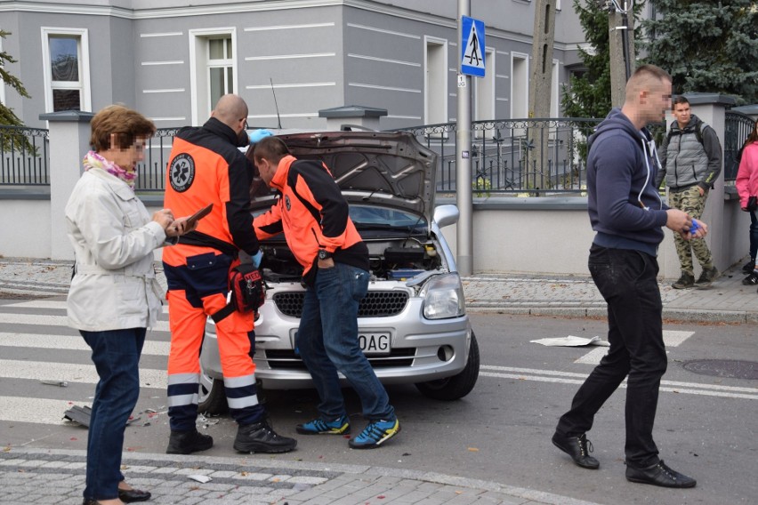 Karambol 3 aut w centrum Dobrodzienia.