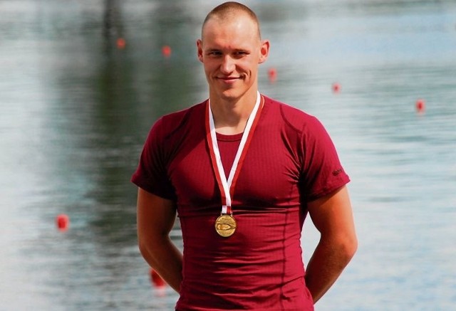 Rafał Rosolski start w Poznaniu może uznać za udany. Zdobył dwa złote medale i jedno srebro.