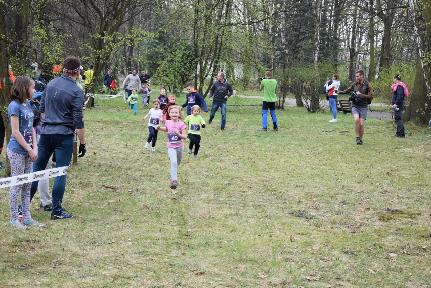 Chorzów: prawie 400 biegaczy wzięło udział z Biegu Górskim....