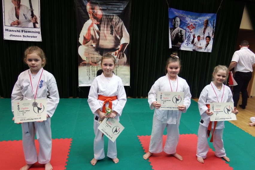 Młodzi tarnobrzescy karatecy z sukcesami startowali na...