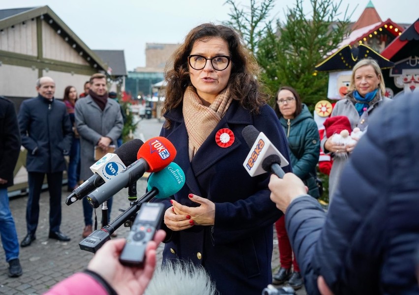 Konferencja prasowa Aleksandry Dulkiewicz, prezydent Gdańska...