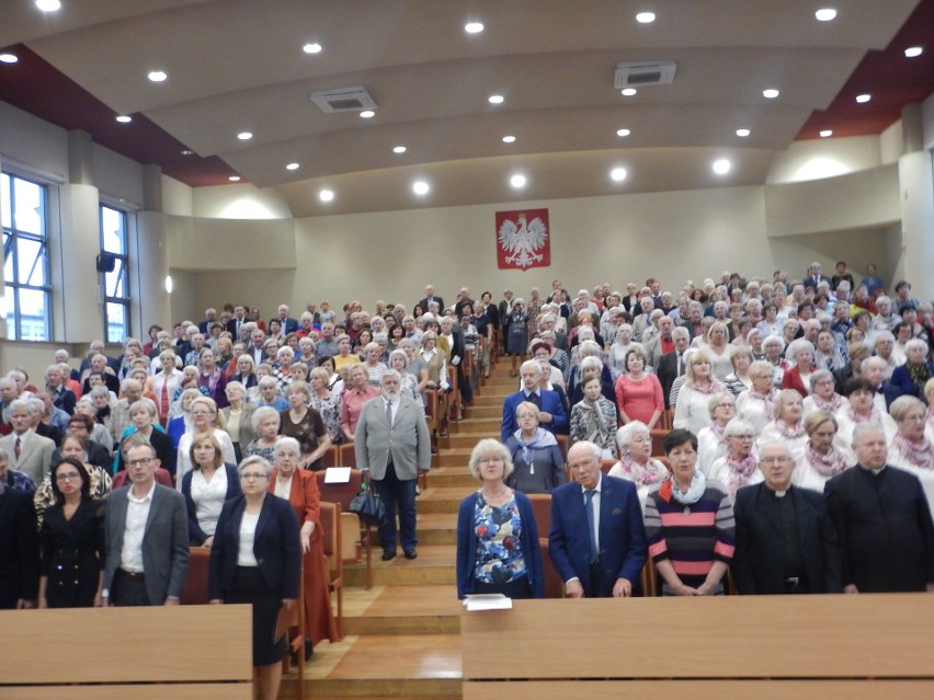 Uniwersytet Trzeciego Wieku w Białymstoku zapewnia seniorom...