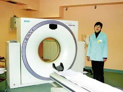 Tomograf jest już zamontowany w szpitalu i po odbiorze radiologicznym, który miał miejsce kilka dni temu lekarze prowadzą na nim badania.