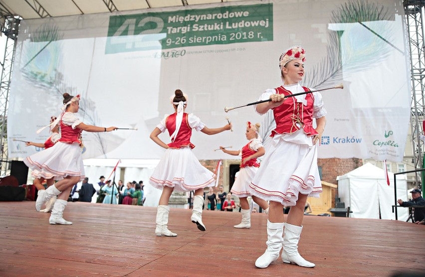 Pokazy i smakołyki od "Bratanków" czyli węgierski dzień na targach ludowych