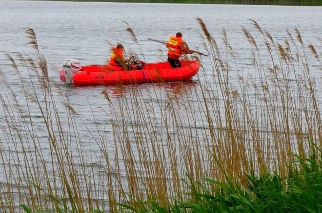 Wędkarz utonął w zalewie w Kulikowie. Mężczyzna stracił równowagę i wpadł do wody 