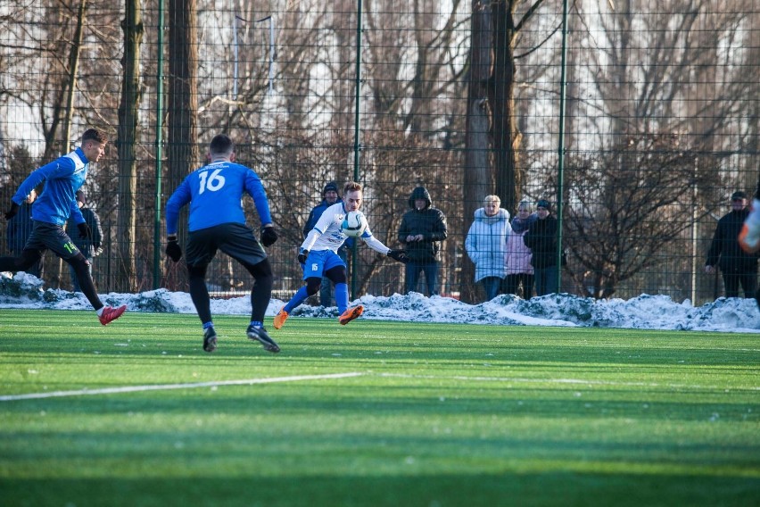 Sparingowa porażka Hutnika Kraków. Kamil Sobala najlepszym piłkarzem lidera III ligi w 2018 roku [ZDJĘCIA]