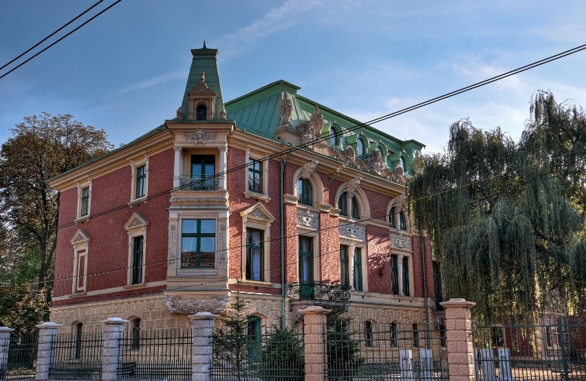 Pałac Dietla – położony w Sosnowcu neobarokowy pałac to...