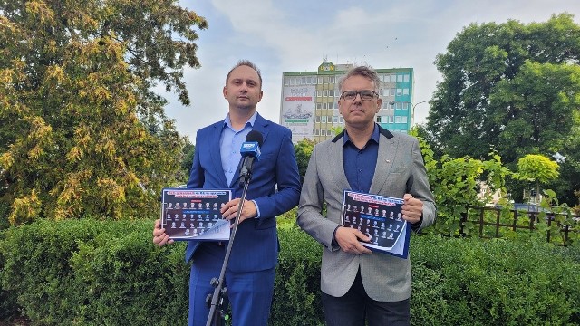 Ludzie z PO, Lewicy i PSL głosowaniami przeciwko Polsce powodują, że Komisja Europejska naciska coraz bardziej na Polskę, aby przyjęła ludzi, którzy dziś szturmują włoską Lampedusę – mówili Grzegorz Maćkowiak i Tomasz Kłosowski.