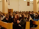 Rekolekcje wielkopostne dla młodzieży starachowickich szkół średnich. Poprowadził je biskup Turzyński. Zobaczcie zdjęcia