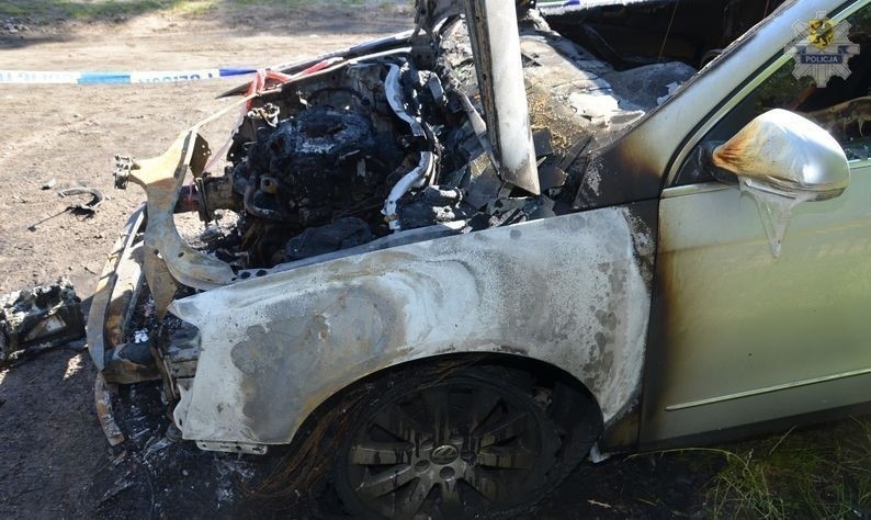 Niemiec zniszczył cztery samochody w Juracie