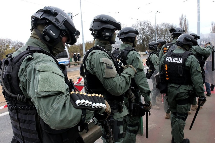 Kibice z Warszawy dotarli do Szczecina około godz. 16.30