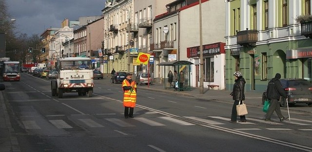 Na tym przejściu dla pieszych przez ulicę Słowackiego w Radomiu ciągle giną ludzie.