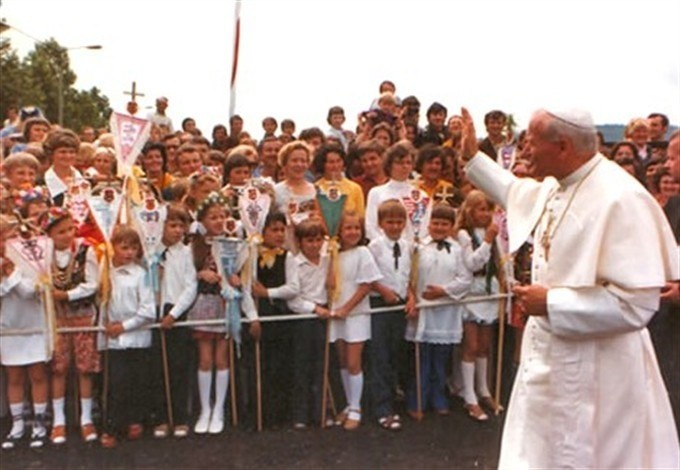 Karol Wojtyła urodził się w Wadowicach, potem wracał tu...