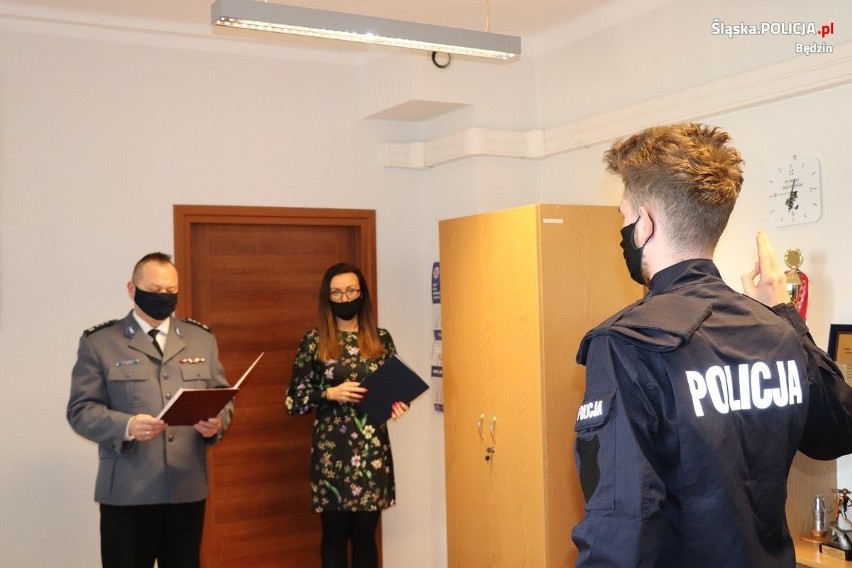 Nowy policjant złożył ślubowanie w KPP w Będzinie....