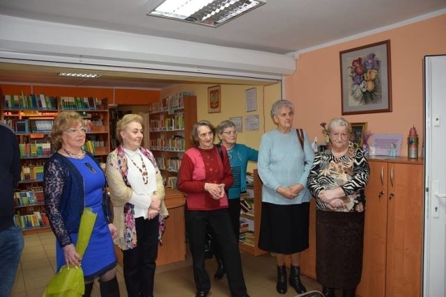 Biblioteka w Zbójnie powiększyła się o dwa pomieszczenia - salę konferencyjną i część socjalną.