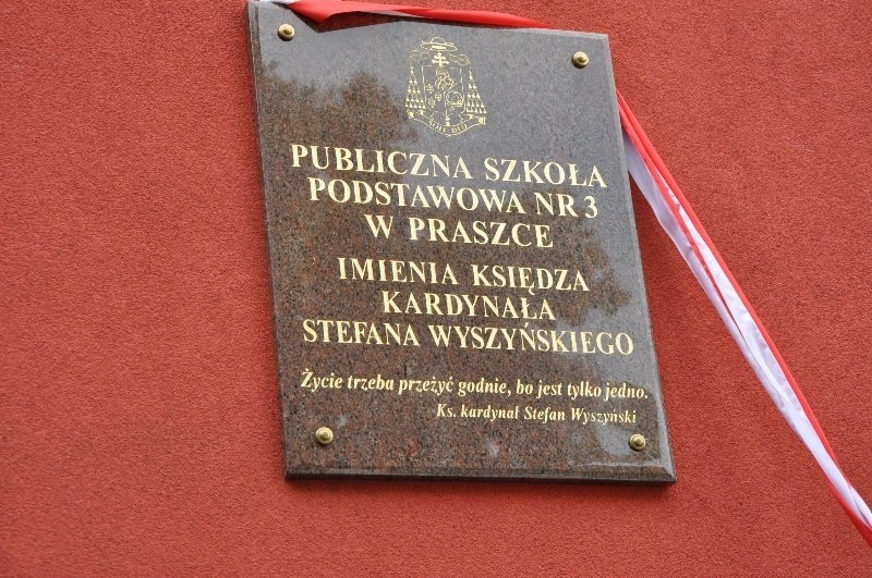 Arcybiskup częstochowski Wacław Depo przyjechał do szkoły...