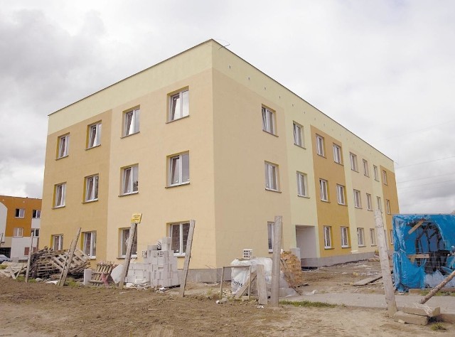 W powstającym budynku socjalnym przy ul. Mochnackiego będą 24 mieszkania. 
