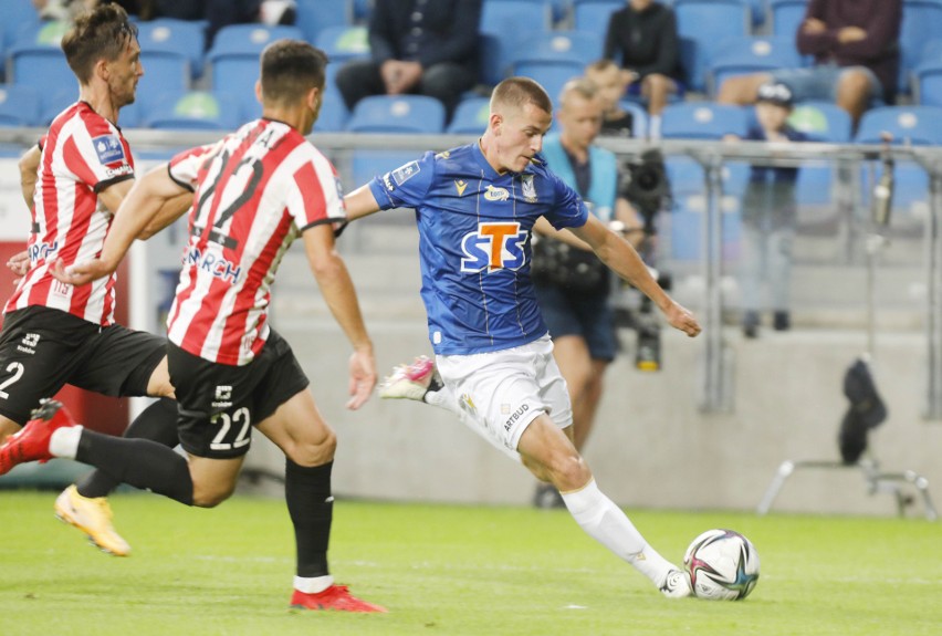 Lech Poznań pokonał pewnie 2:0 przy Bułgarskiej Cracovię,...