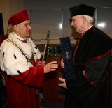 Profesor Tadeusz Kaczorek odebrał doktorat honoris causa Politechniki Opolskiej