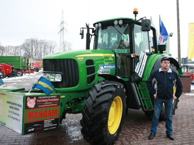 Marek Minkus tuż przed wyjazdem w dalszą drogę. 