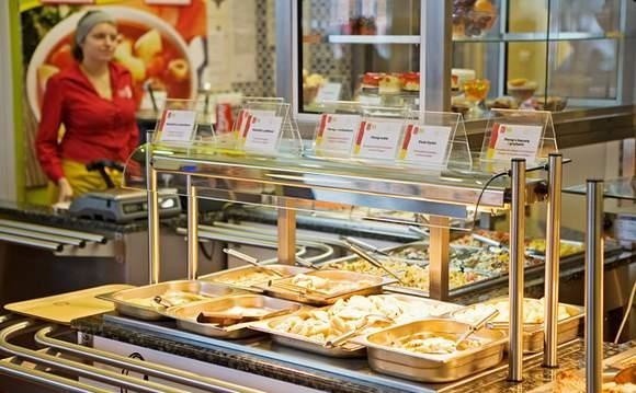 Na 10 tys. Polaków przypada zaledwie 15 punktów gastronomicznych, czyli średnio 1 lokal na 666 mieszkańców. W krajach Europy Zachodniej jest ich dwa razy więcej.