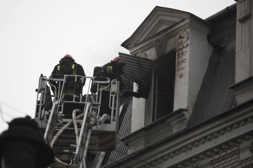 Pożar gasiło 11 zastępów straży pożarnej