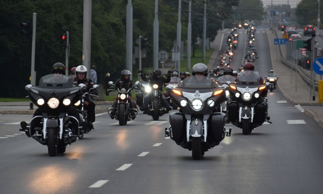 Motocykliści przejechali przez Lublin. Złożyli hołd zmarłemu koledze