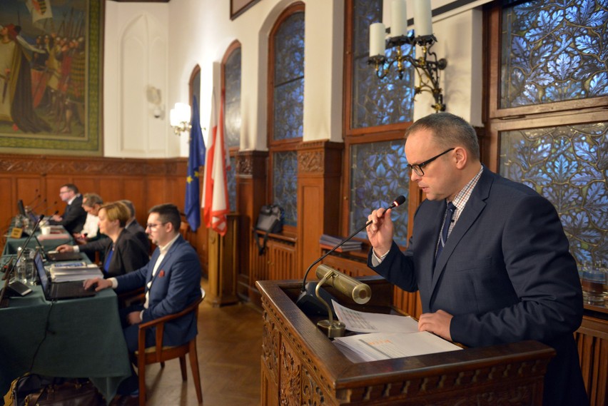 Piątkowa sesja radnych w słupskim ratuszu.