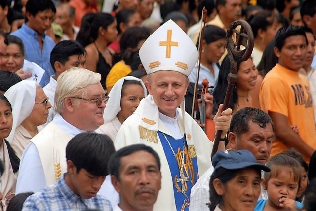 Pochodzący z Kadłuba Turawskiego bp Antoni Reimann pracuje w Boliwii od 1983 roku. Od 2001 jest biskupem.