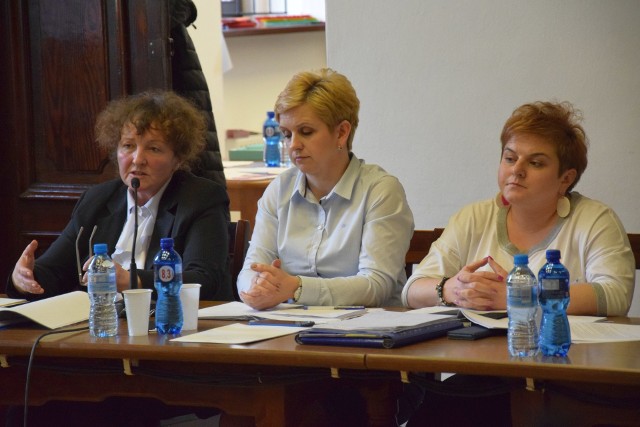 Byczyna - obecne władze, od lewej: burmistrz Iwona Sobania, wiceburmistrz Renata Marzec, skarbnik Edyta Sztucka.