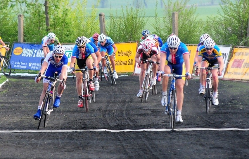 Międzynarodowy wyścig kolarski - meta w Łasinie