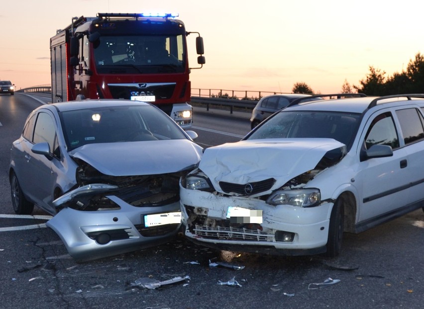 Wypadek przy węźle z drogą S8