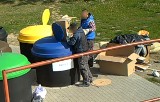 Fotopułapki w Koszalinie polują na podrzucających śmieci. Skuteczna broń w walce o porządek [WIDEO, ZDJĘCIA]