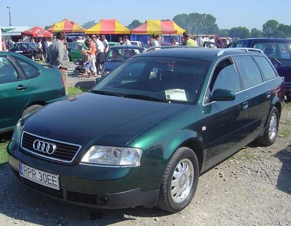 1. Audi A6. Silnik 2,5 Diesel, 150 KM. Rok produkcji 1999....