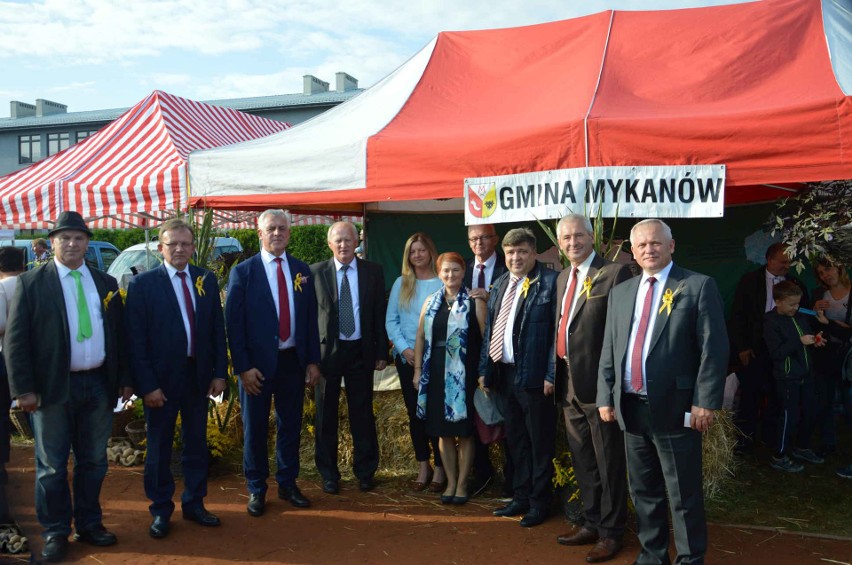 Dożynki Powiatu Częstochowskiego w Koniecpolu ZDJĘCIA Zobaczcie, jak obchodzono tegoroczne święto plonów