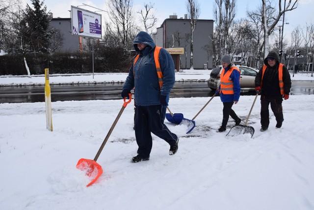 Czy drogi i chodniki Świętochłowic są odśnieżone?