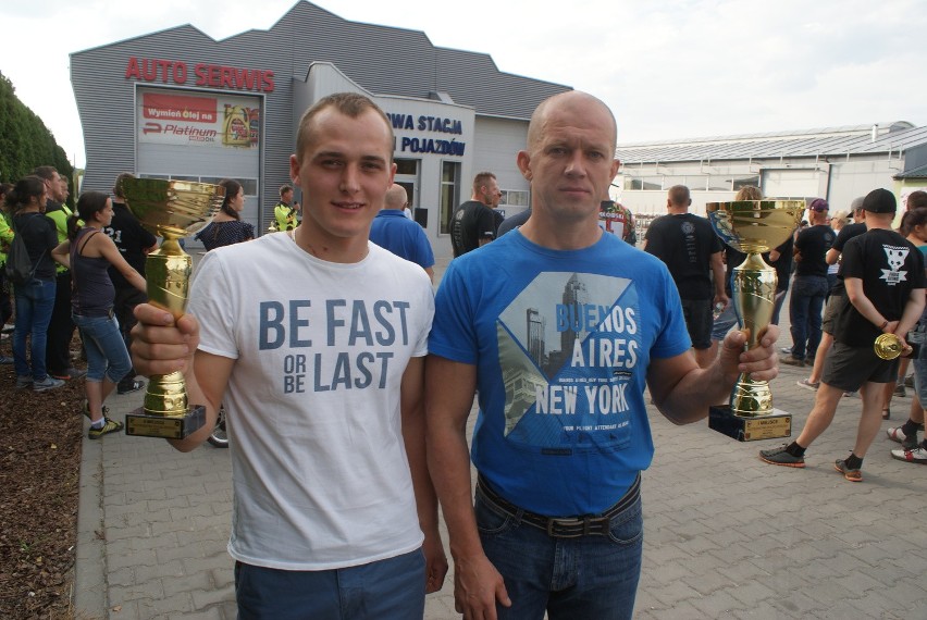 Od lewej: Konrad Lasocki (Enduro Team Kielce) i Leszek...