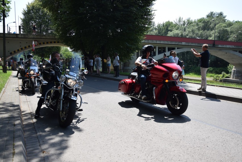 Motoserce zabiło, a właściwie zaryczało na oświęcimskich bulwarach po raz dziesiąty. Ruszajcie nad Sołę, tam się dzieje [ZDJĘCIA]