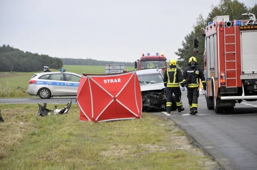 Tragiczny wypadek. 71-letni kierowca wymusił pierwszeństwo