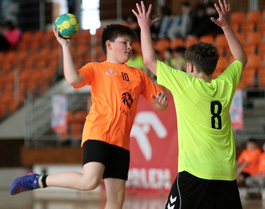 Mała Liga Piłki Ręcznej. Busko-Zdrój i Masłów były ostatnimi przystankami w ćwierćfinale 