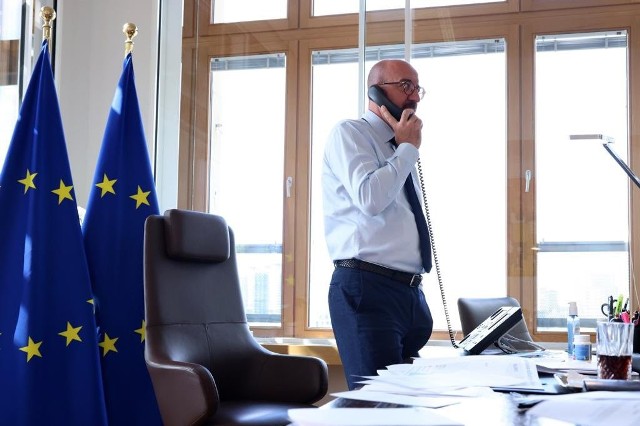 Charles Michel zaapelował do Władimira Putina o dostęp i możliwość ewakuacji z oblężonych ukraińskich miast.