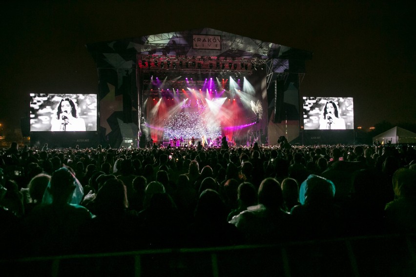 Magiczny koncert Lany del Rey na Kraków Live Festival [ZDJĘCIA]